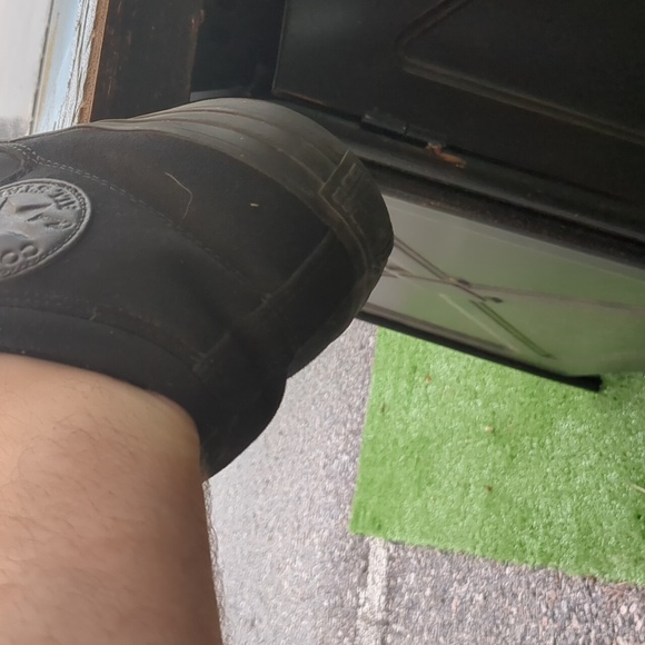 Chuck Taylor Converse All Stars - Picture 3 of 3